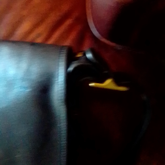 Coach messenger, saddle bag is black very today even though from early 1990 - Picture 14 of 14